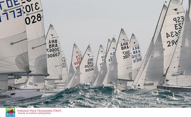 Snipe Worlds 2015 - Day 4 Start  © Matias Capizzano http://www.capizzano.com